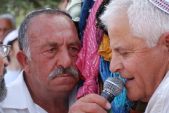 מוני הרוש ויצחק ורד קלרה