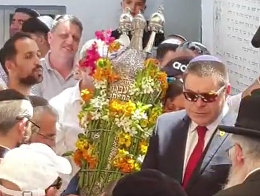 לג שמח לג עצוב  :(: